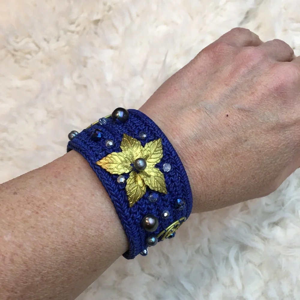 Navy Blue Flower Pearl Beaded‎ Cuff Bracelet
